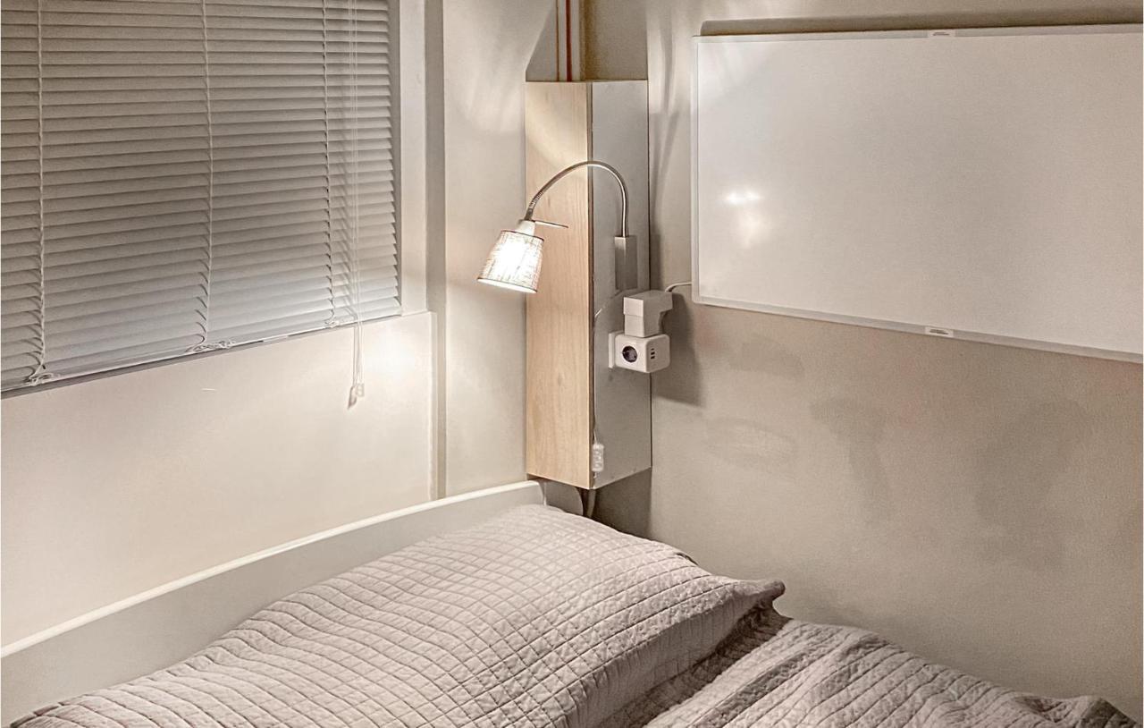 1 Bedroom Gorgeous Home In เซาเตอลองเดอ ภายนอก รูปภาพ